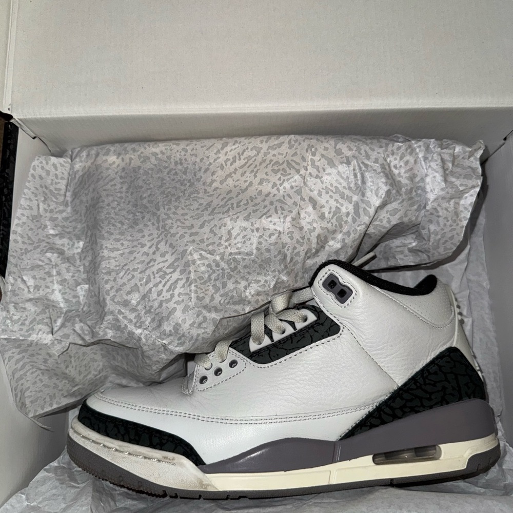 Jordan Air Jordan 3 Retro Sneakers - Black and Gray